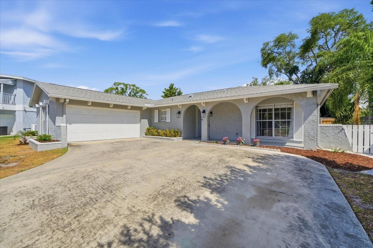 11875 90th Ave., Seminole, FL 33772