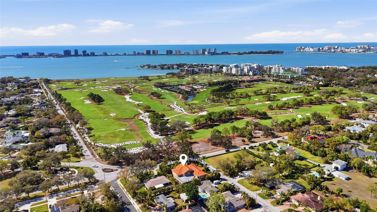 303 Sunny Ln., Belleair, FL 33756