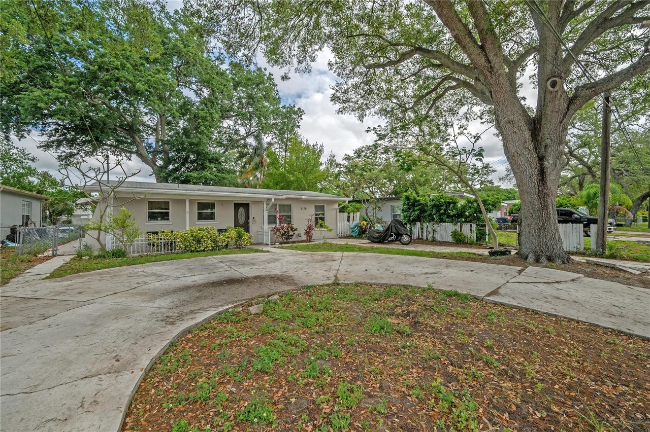2119 W Henry Ave., Tampa, FL 33603
