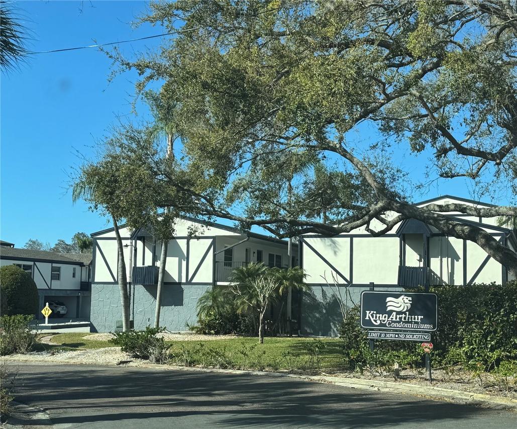 1126 King Arthur Ct. #413, Dunedin, FL 34698