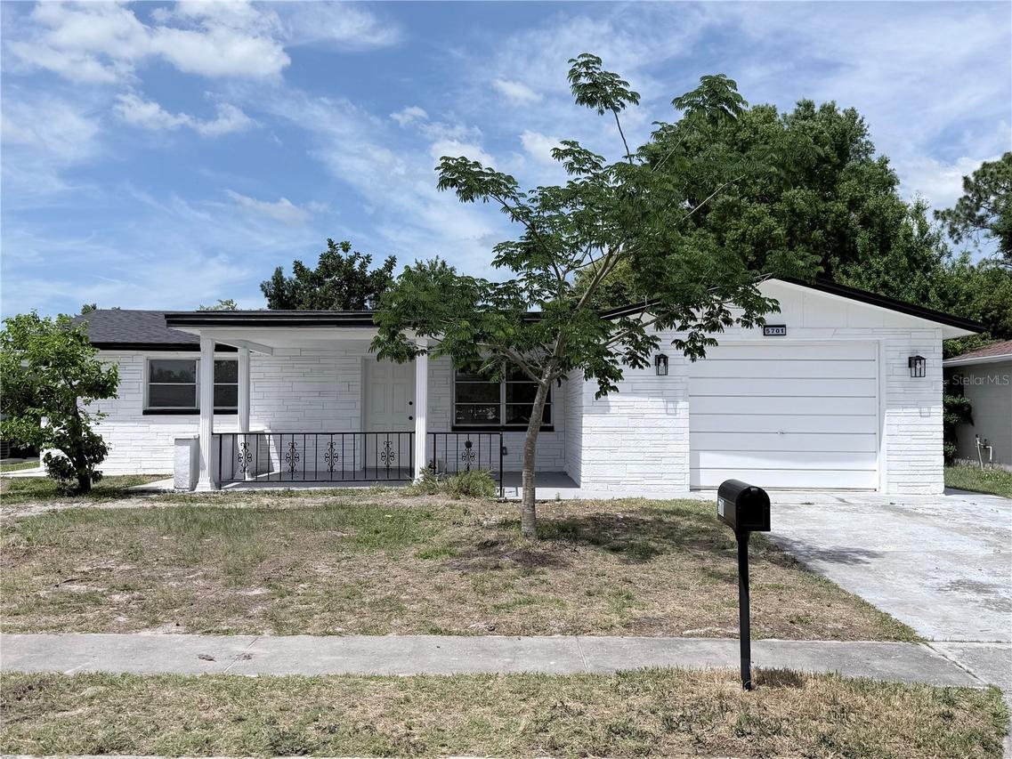 5701 Canosa Dr., Holiday, FL 34690