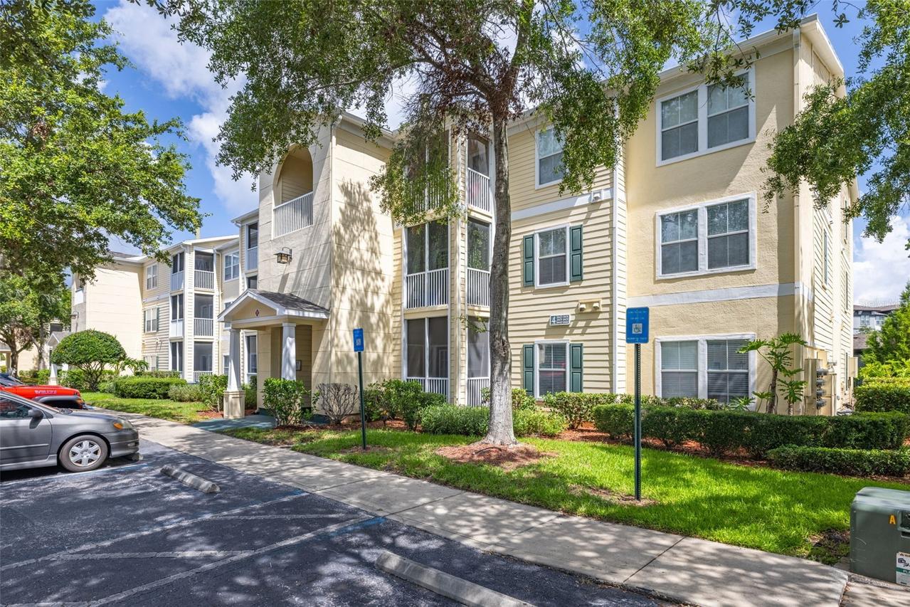 18439 Bridle Club Dr. #1, Tampa, FL 33647