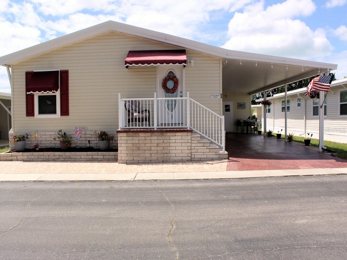 64 Thatch Palm St., Largo, FL 33770