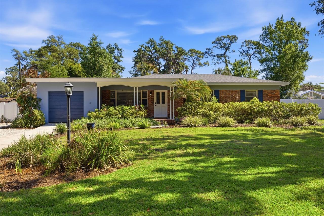 308 Live Oak Ave., Temple Terrace, FL 33617