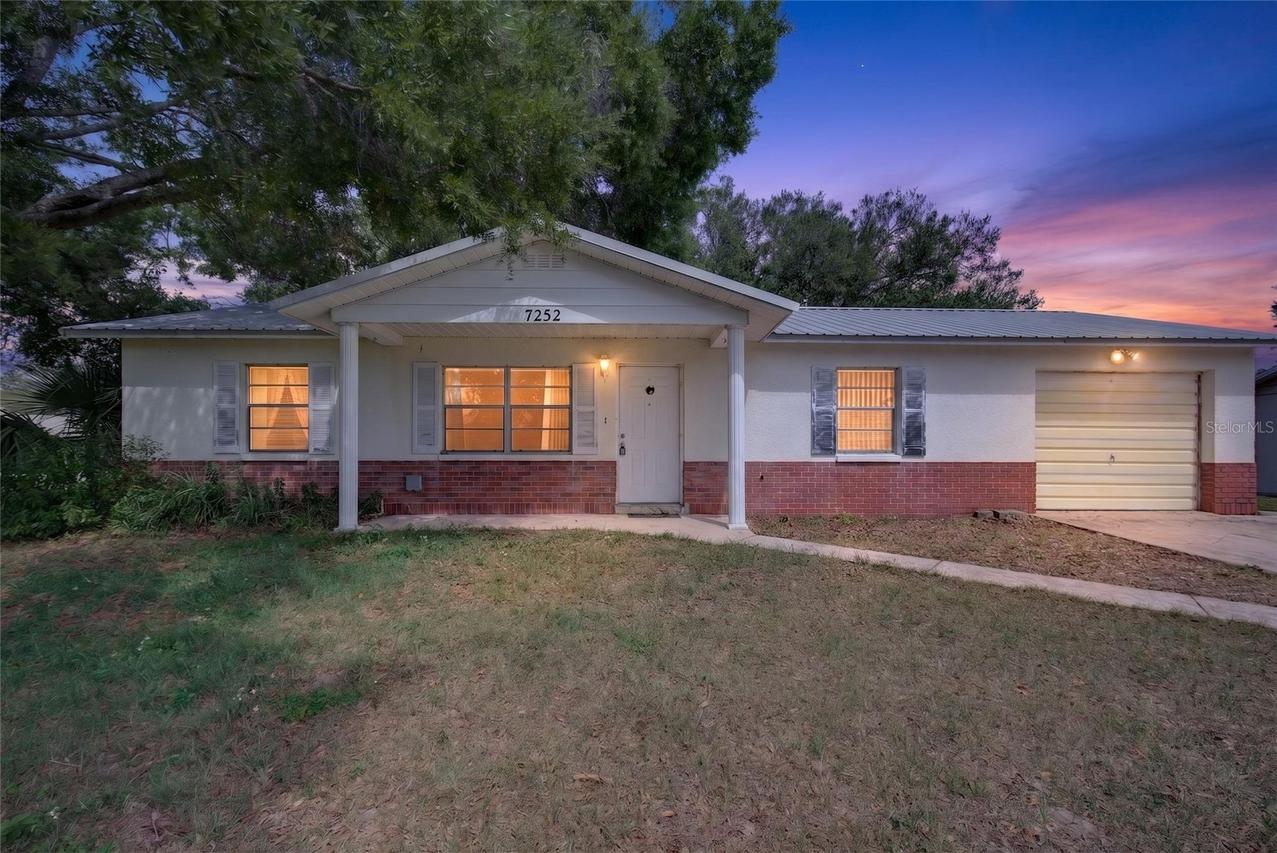 7252 Landover Dr., Zephyrhills, FL 33540