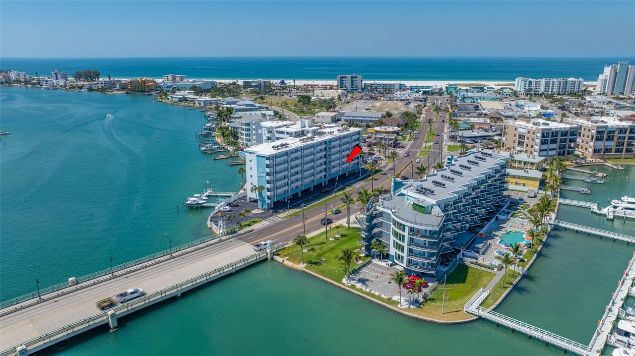 285 107th Ave. #306, Treasure Island, FL 33706