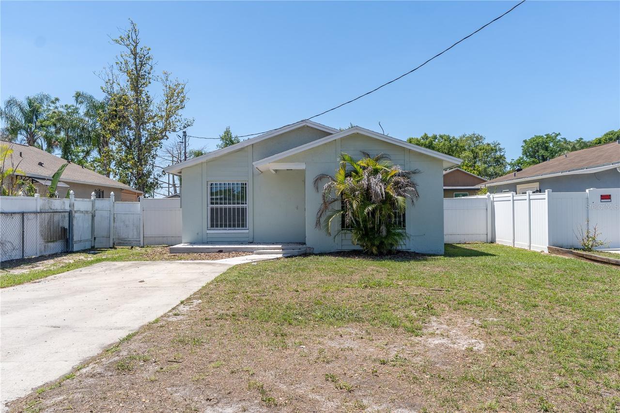 9304 N Elmer St., Tampa, FL 33612