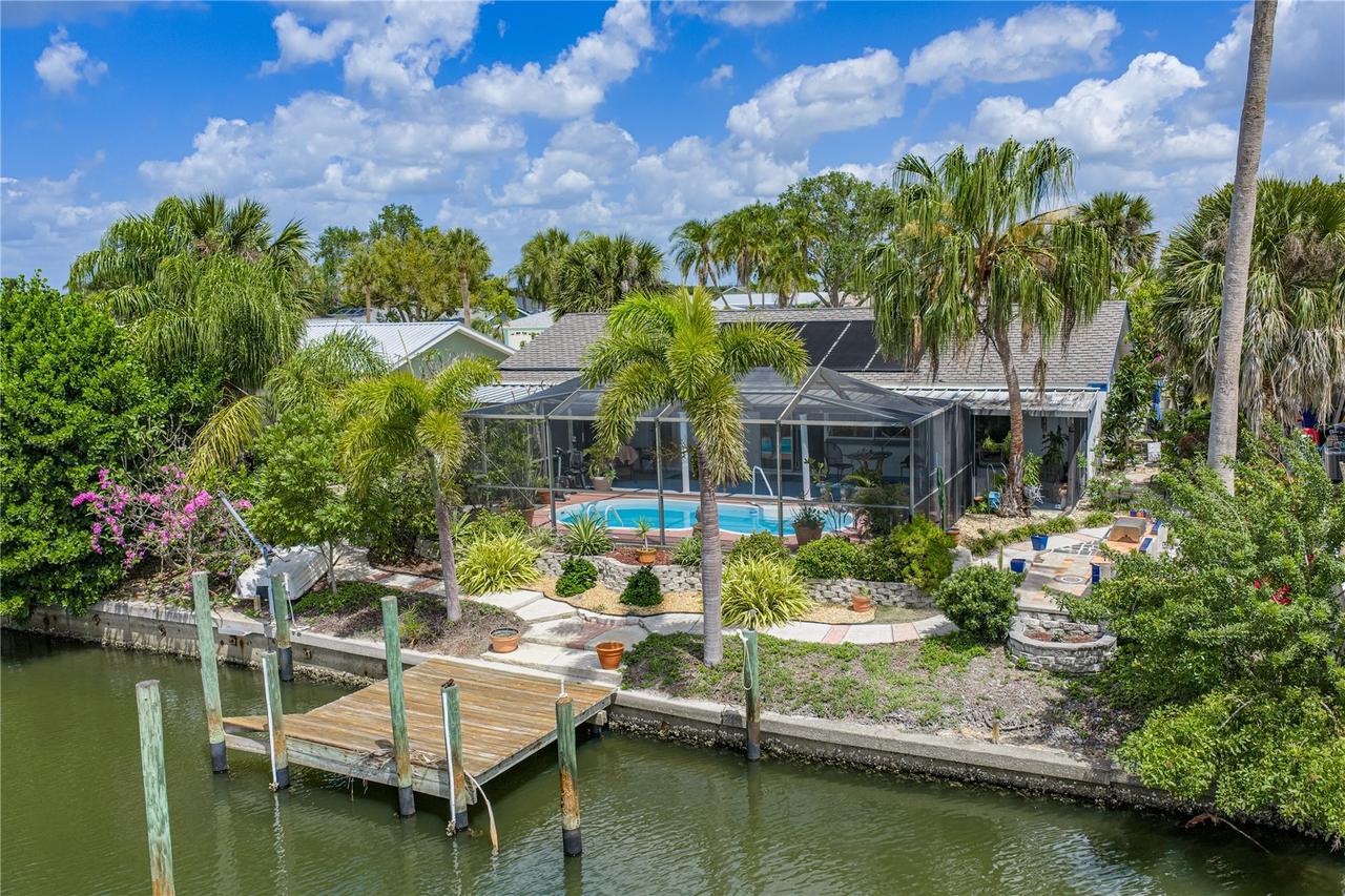 906 Sago Palm Way, Apollo Beach, FL 33572