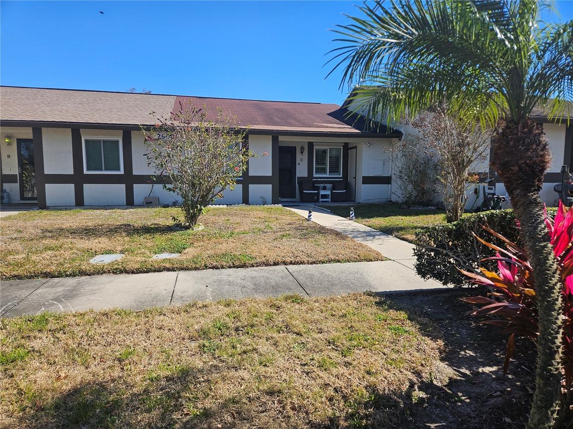 2900 Grovewood Blvd. #C, Palm Harbor, FL 34683