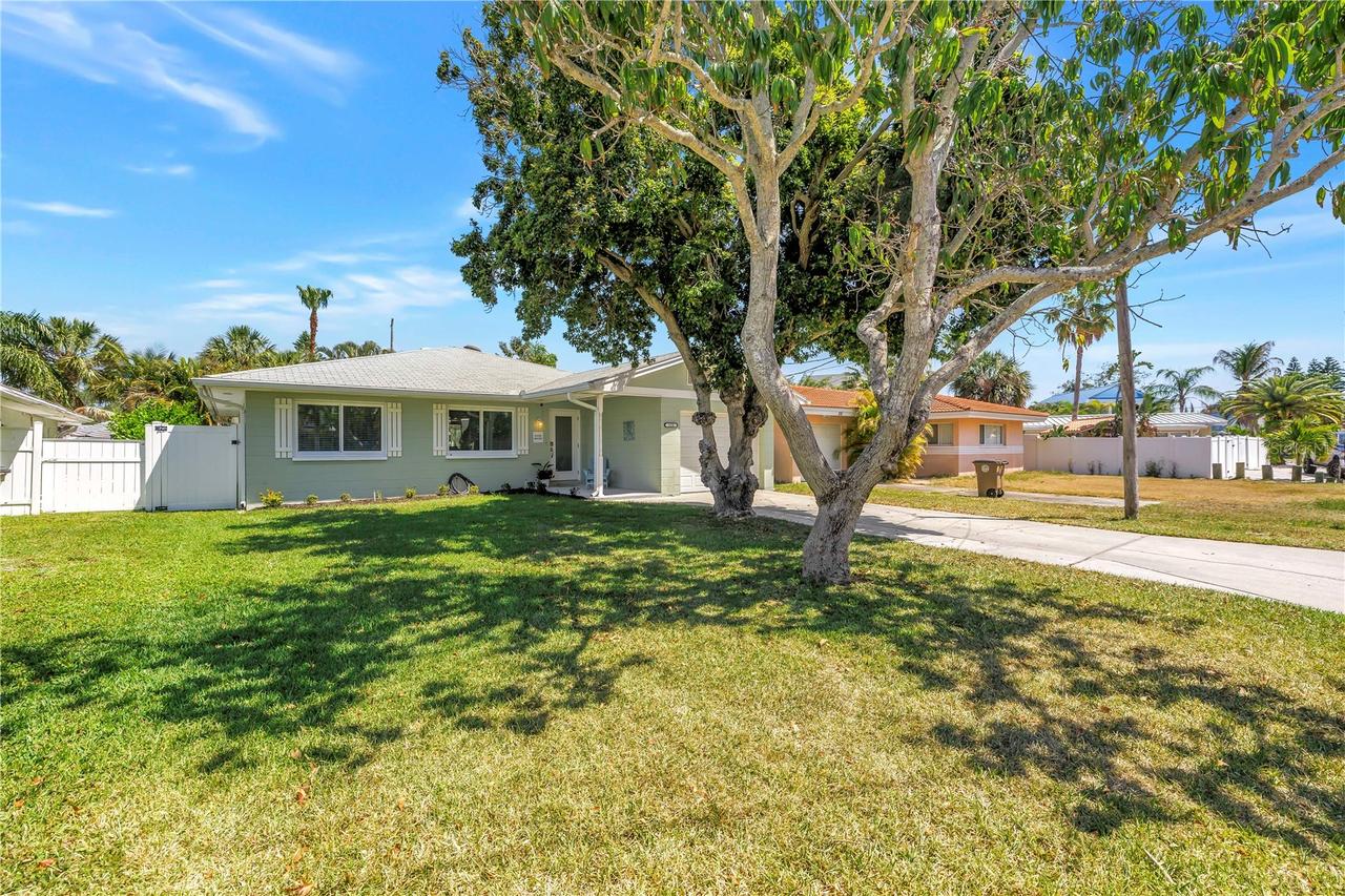 310 12th Ave., Indian Rocks Beach, FL 33785