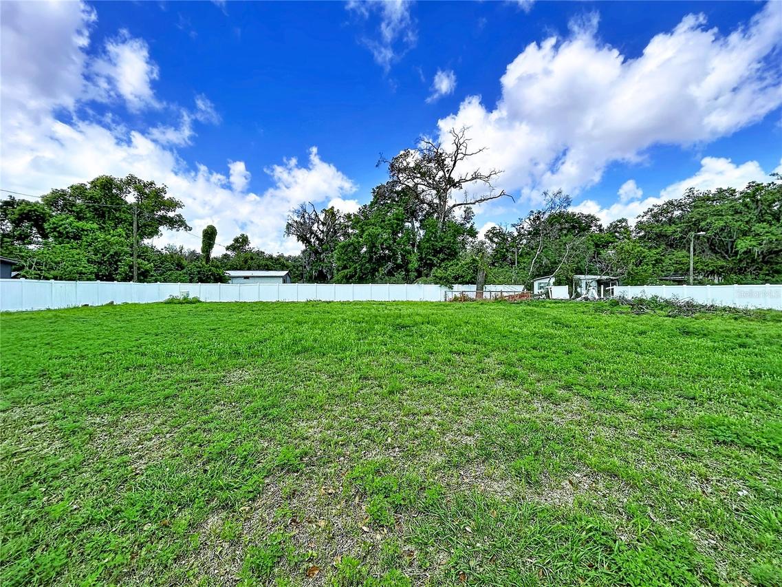 Robson Ave., Seffner, FL 33584
