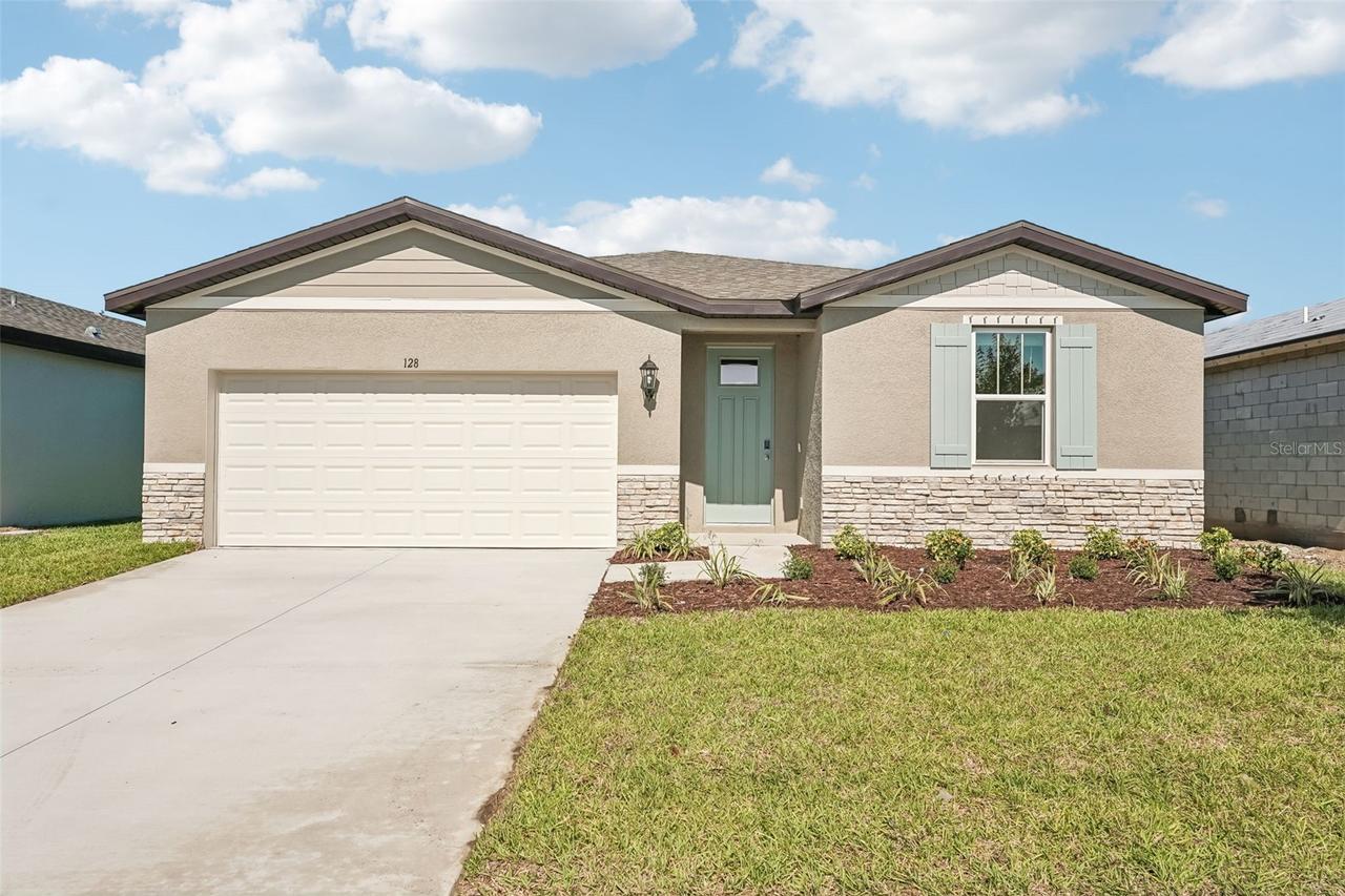 128 Outback Hideaway Ave., Nokomis, FL 34275