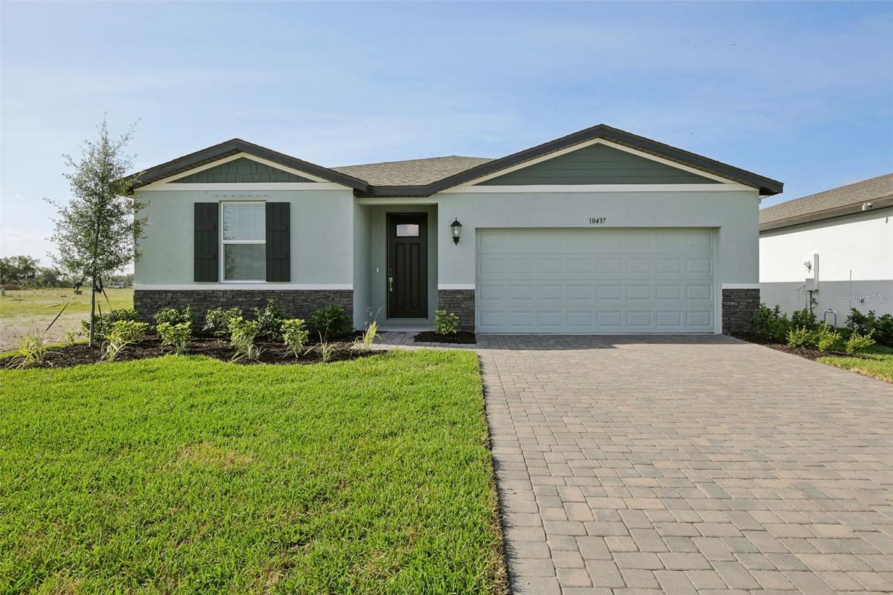 10437 Abundance Grove Way, Parrish, FL 34219