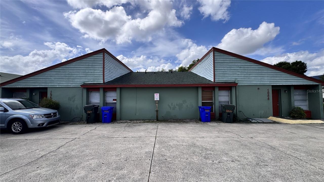 1962 Crystal Grove Dr., Lakeland, FL 33801