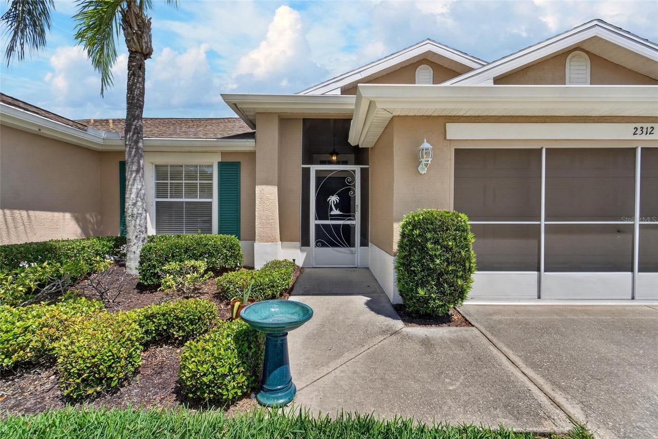 2312 Brookfield Greens Cir. #61, Sun City Center, FL 33573