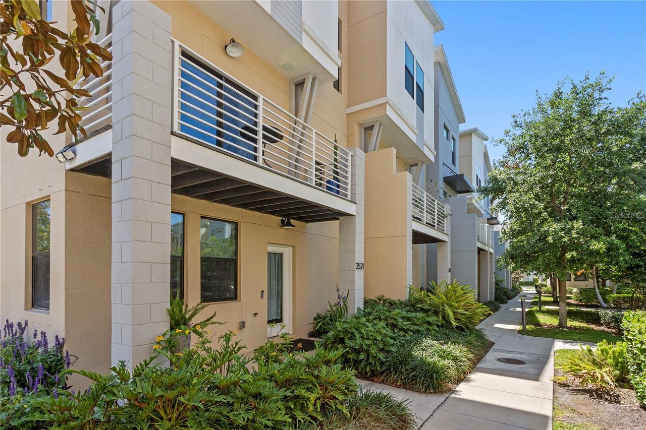 2521 11th Pl., St Petersburg, FL 33713