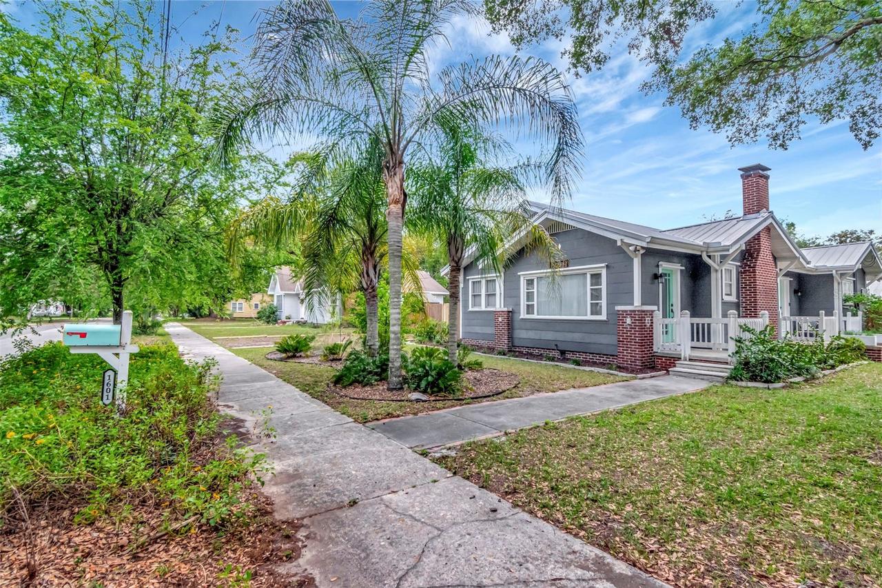 1601 E Powhatan Ave., Tampa, FL 33610