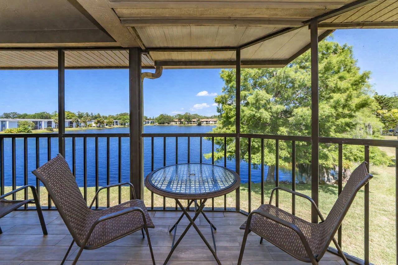 304 Woodlake Wynde, Oldsmar, FL 34677