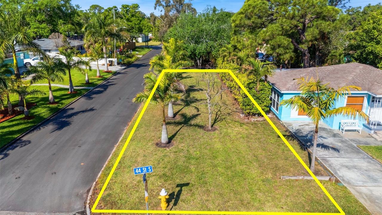 44th St., Gulfport, FL 33711