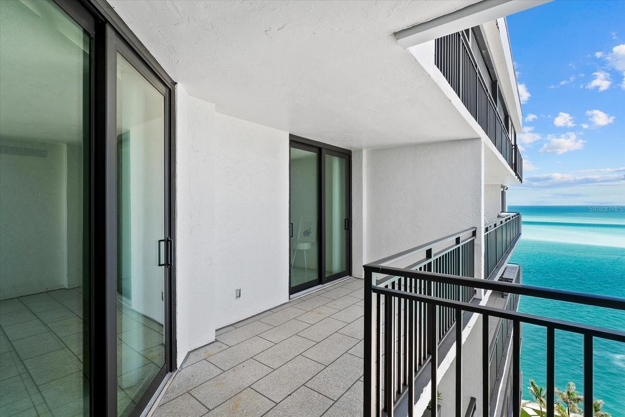 4822 Ocean Blvd. #11E, Sarasota, FL 34242