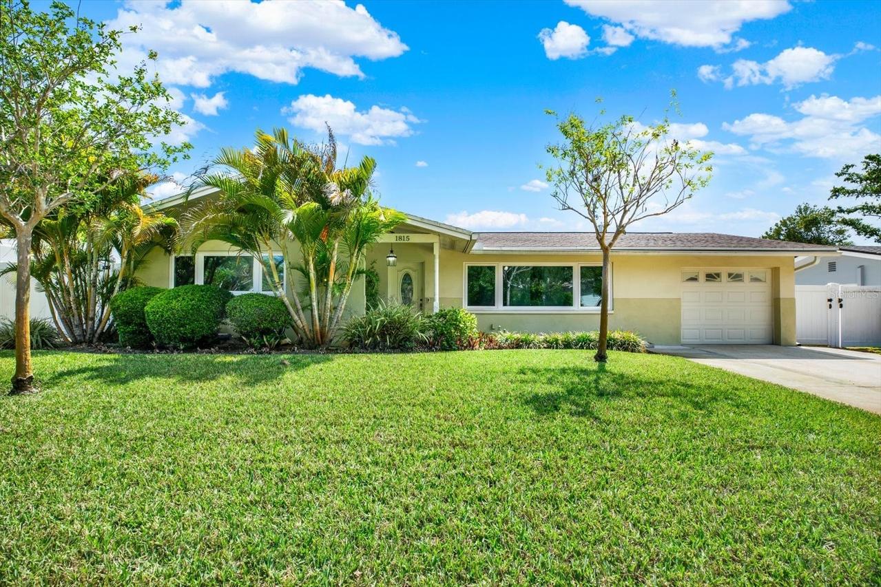 1815 Chateau Dr., Clearwater, FL 33756