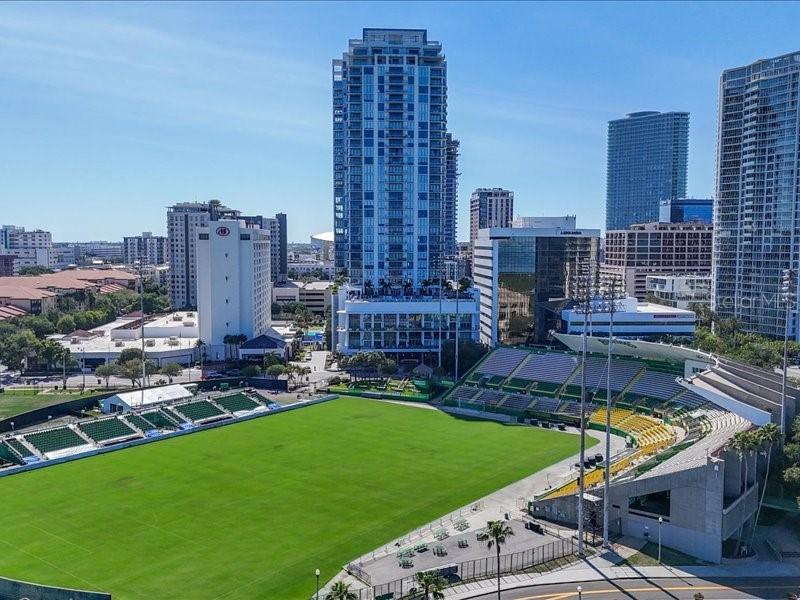 301 1st St. #907, St Petersburg, FL 33701