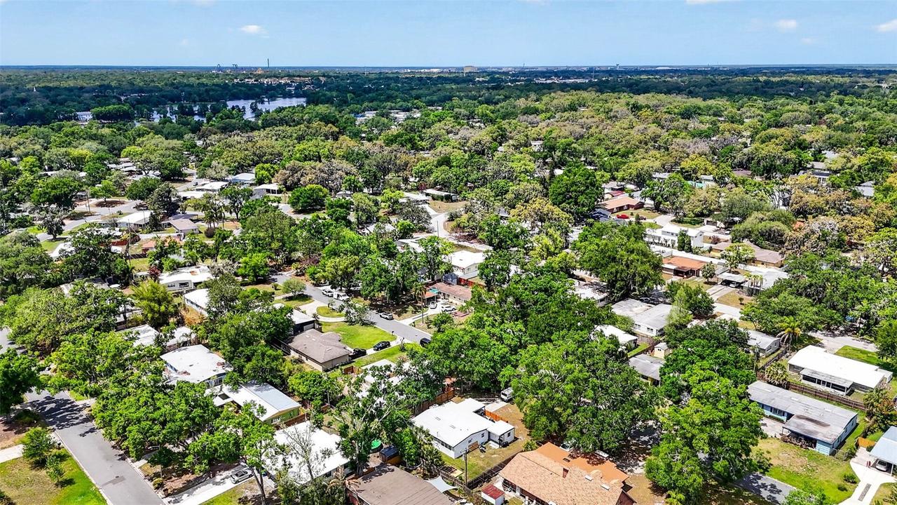 515 Broxburn Ave., Temple Terrace, FL 33617