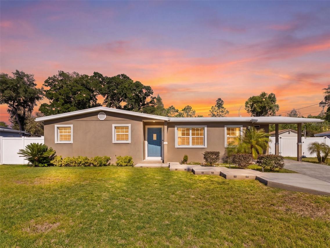 5209 Lloyd St., Seffner, FL 33584