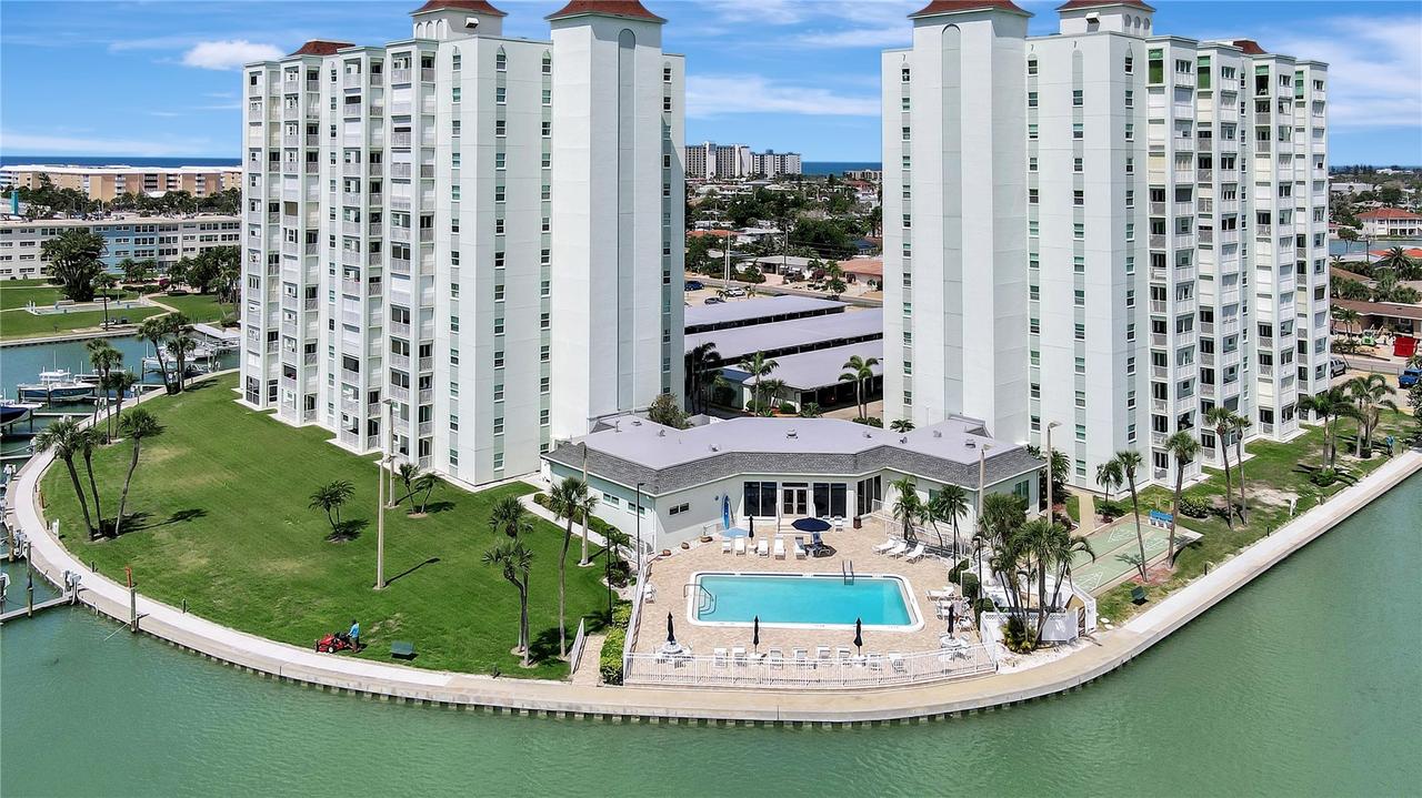 400 64th Ave. #202, St Pete Beach, FL 33706