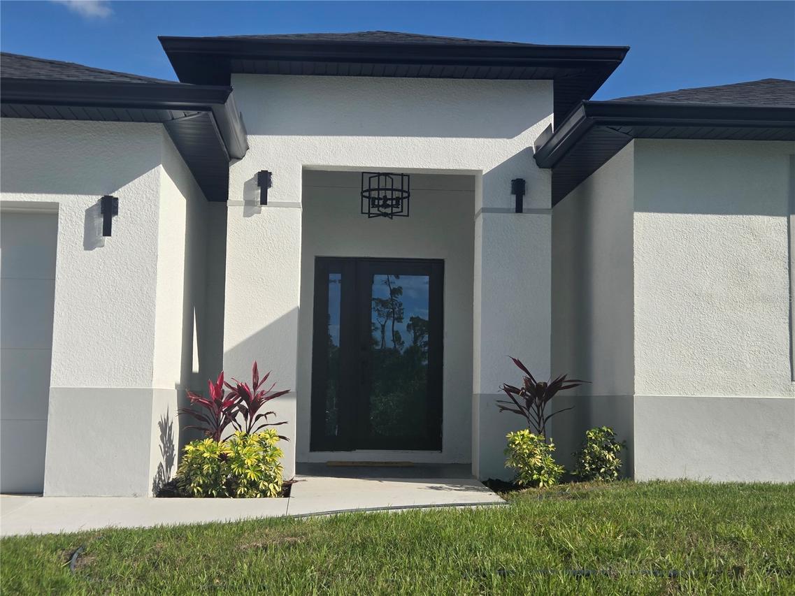 2588 Hemet St., North Port, FL 34288