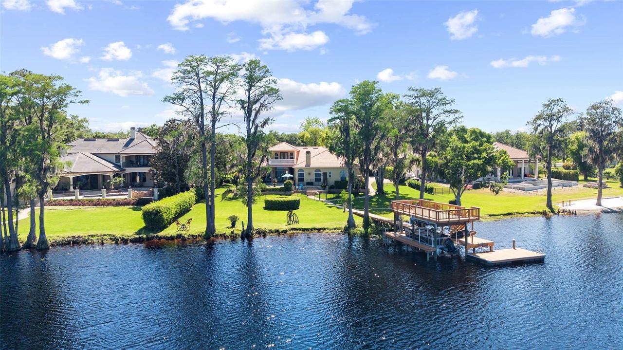 9901 Menander Wood Ct., Odessa, FL 33556