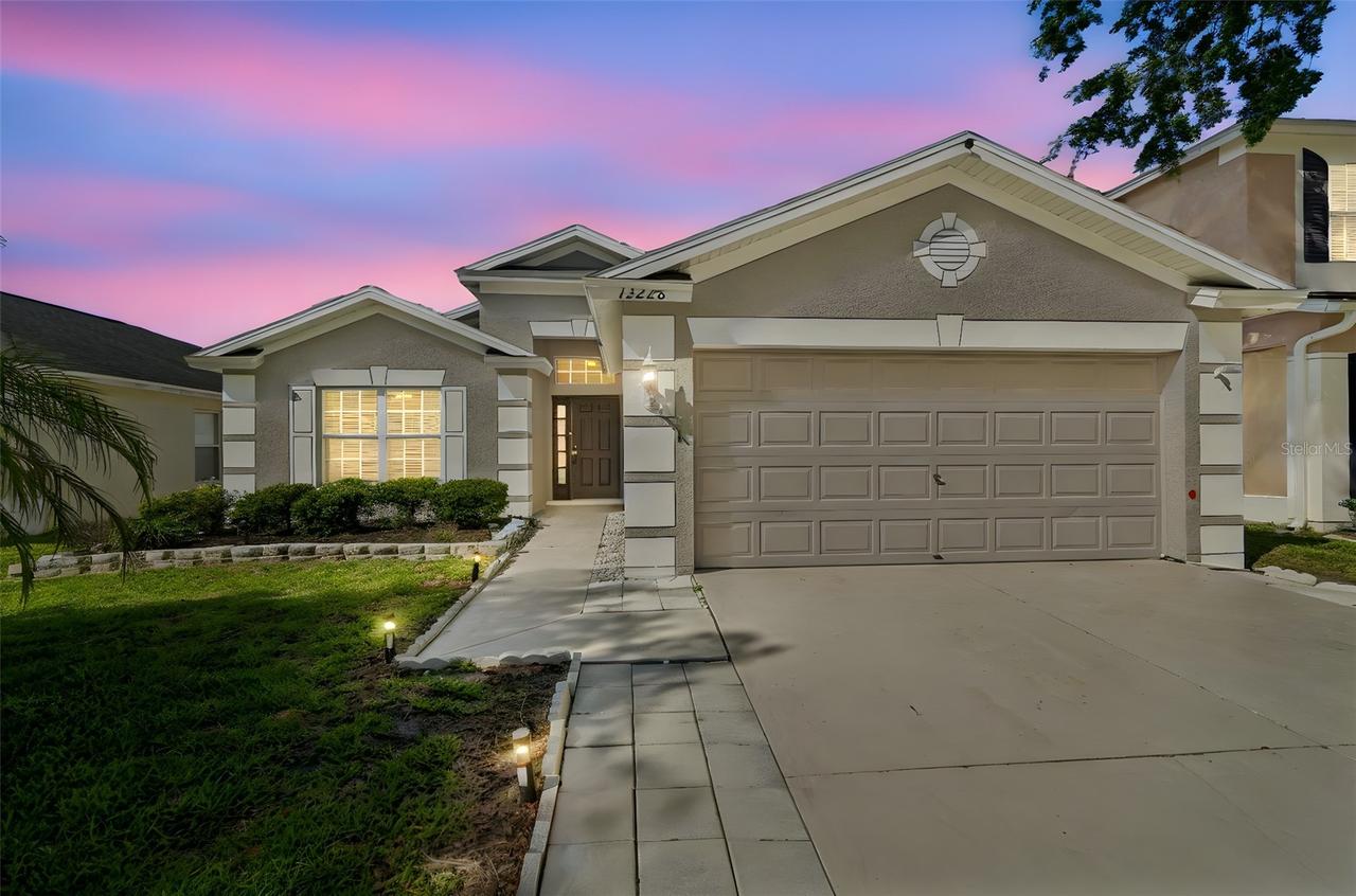 13226 Evening Sunset Ln., Riverview, FL 33579