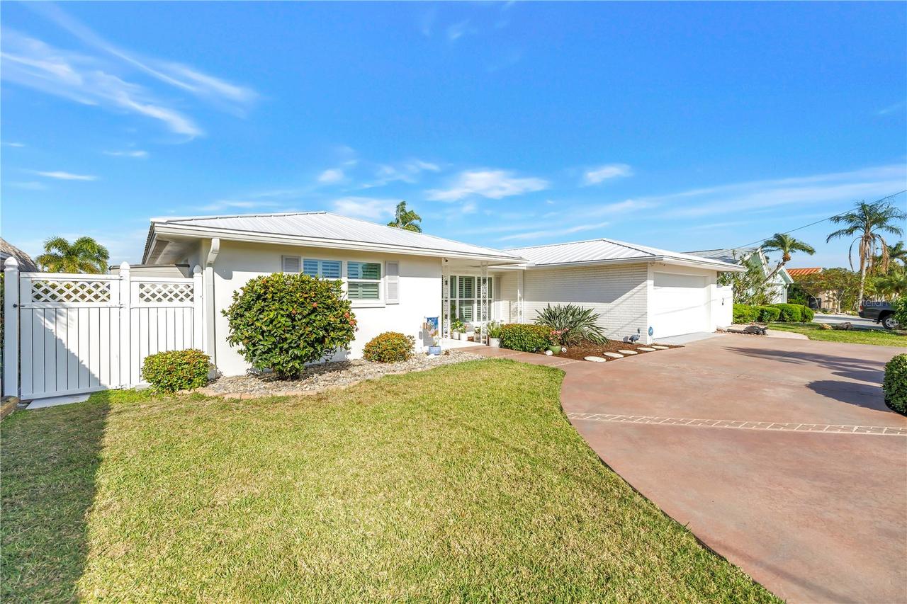 12475 4th St., Treasure Island, FL 33706