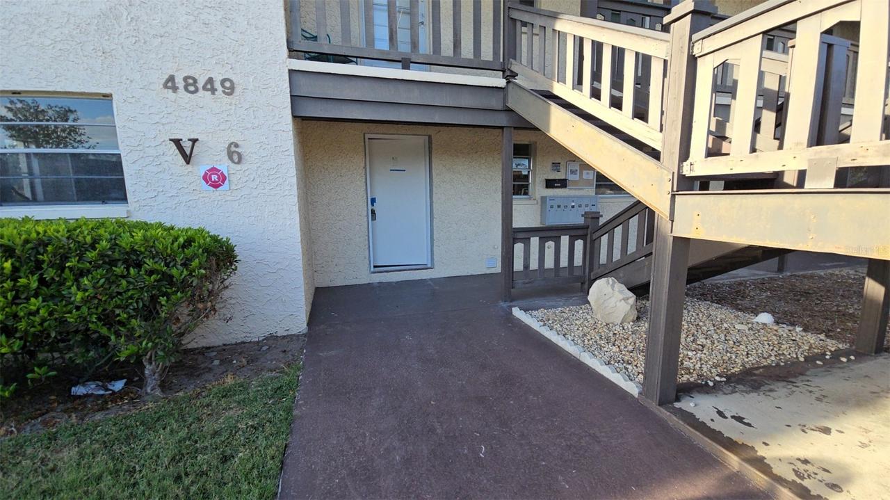 4849 Onyx Ln. #101, New Port Richey, FL 34652