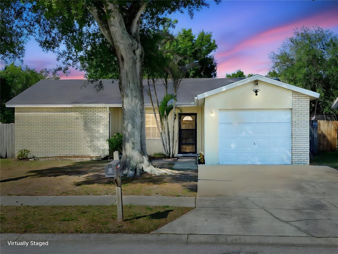 11511 Smokethorn Dr., Riverview, FL 33579