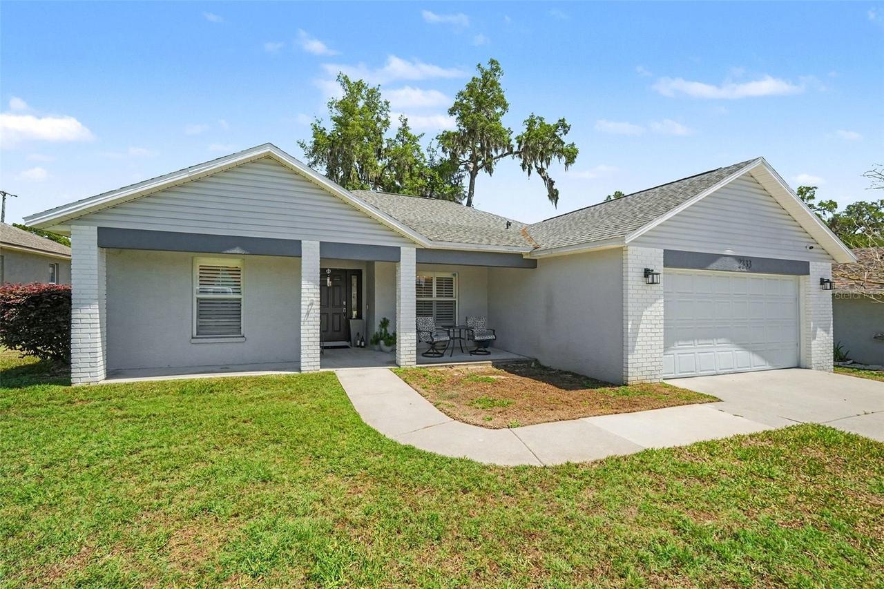 2333 Towering Oaks Cir., Seffner, FL 33584