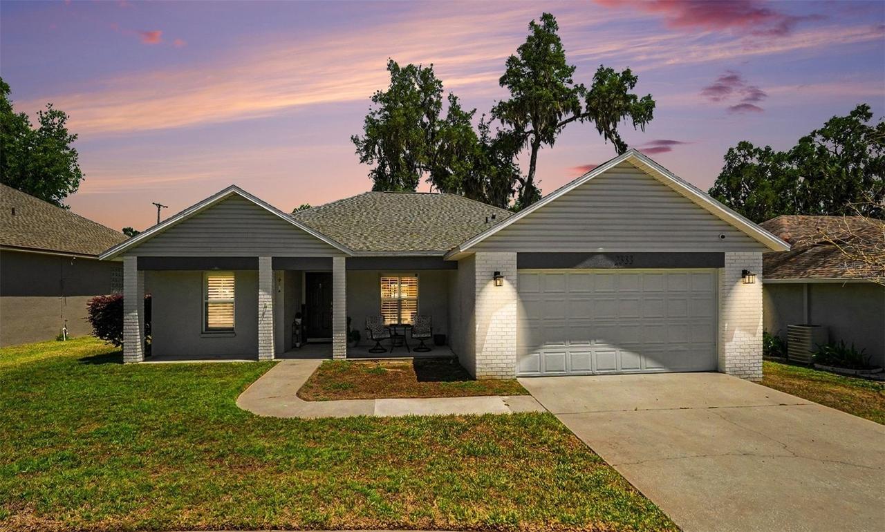 2333 Towering Oaks Cir., Seffner, FL 33584