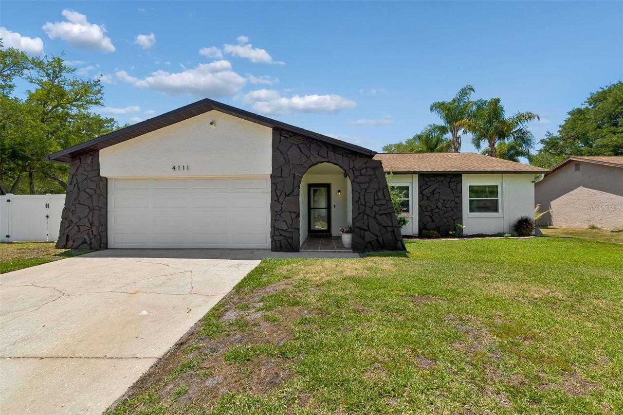 4111 N Bay Hills Blvd., Safety Harbor, FL 34695