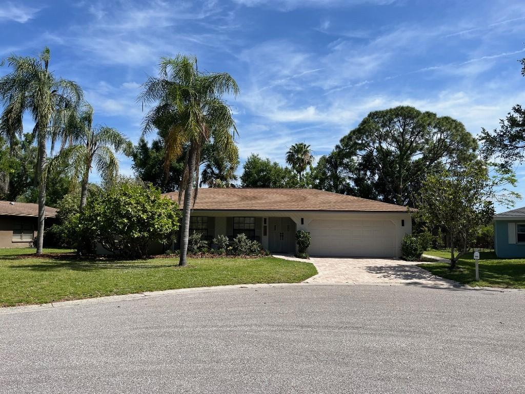 1909 Deancroft Rd., Sarasota, FL 34235