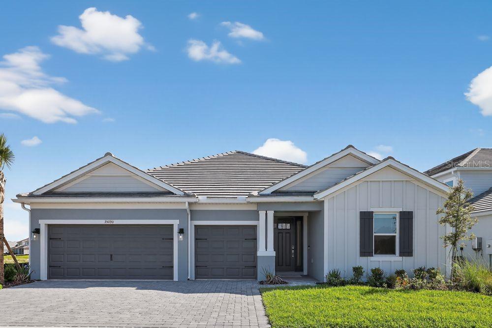 35090 Emberview Dr., Zephyrhills, FL 33541