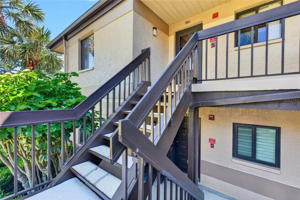 2691 Sabal Springs Cir. #201, Clearwater, FL 33761