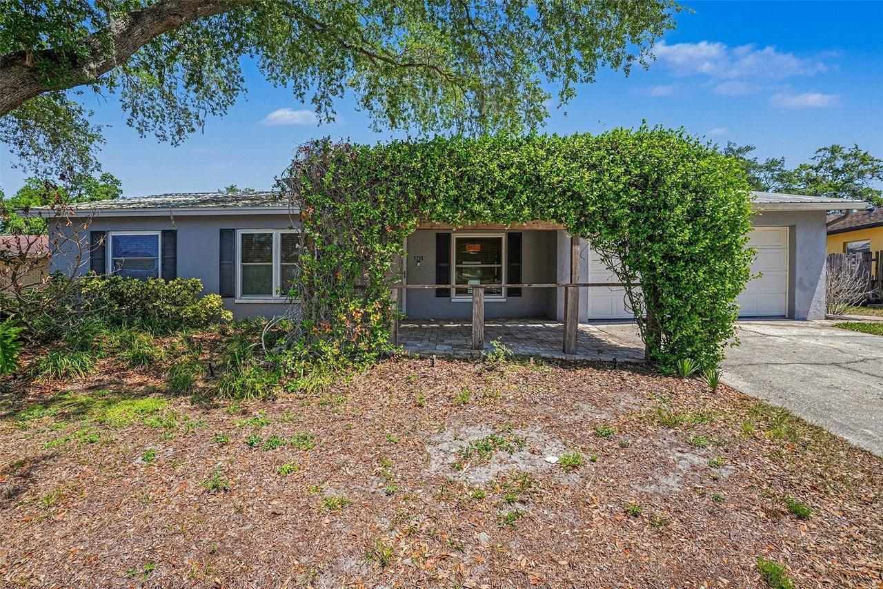 3718 Greenford St., Valrico, FL 33596