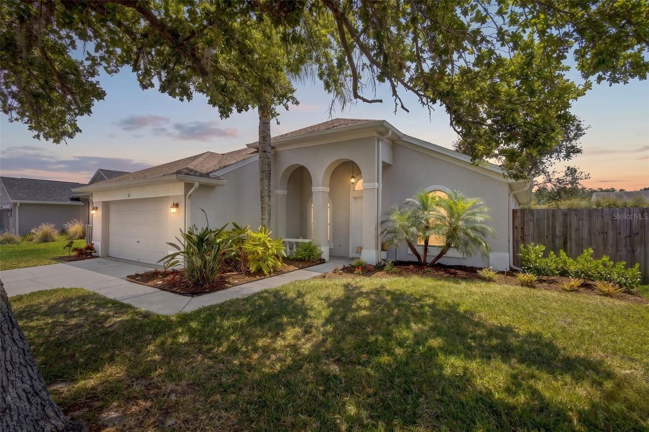 382 Fountainview Cir., Oldsmar, FL 34677