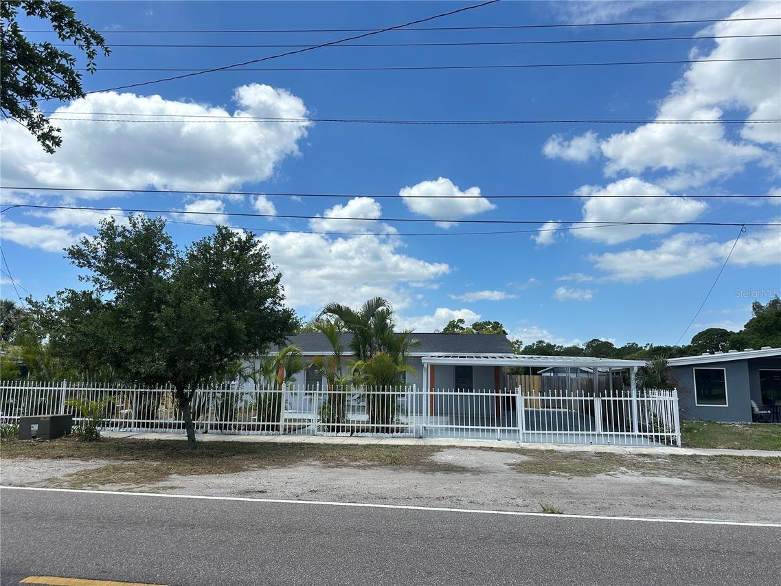 6405 S Manhattan Ave., Tampa, FL 33616