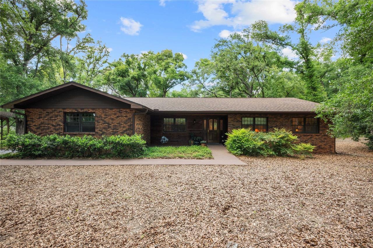 35935 Lana Dr., Dade City, FL 33523