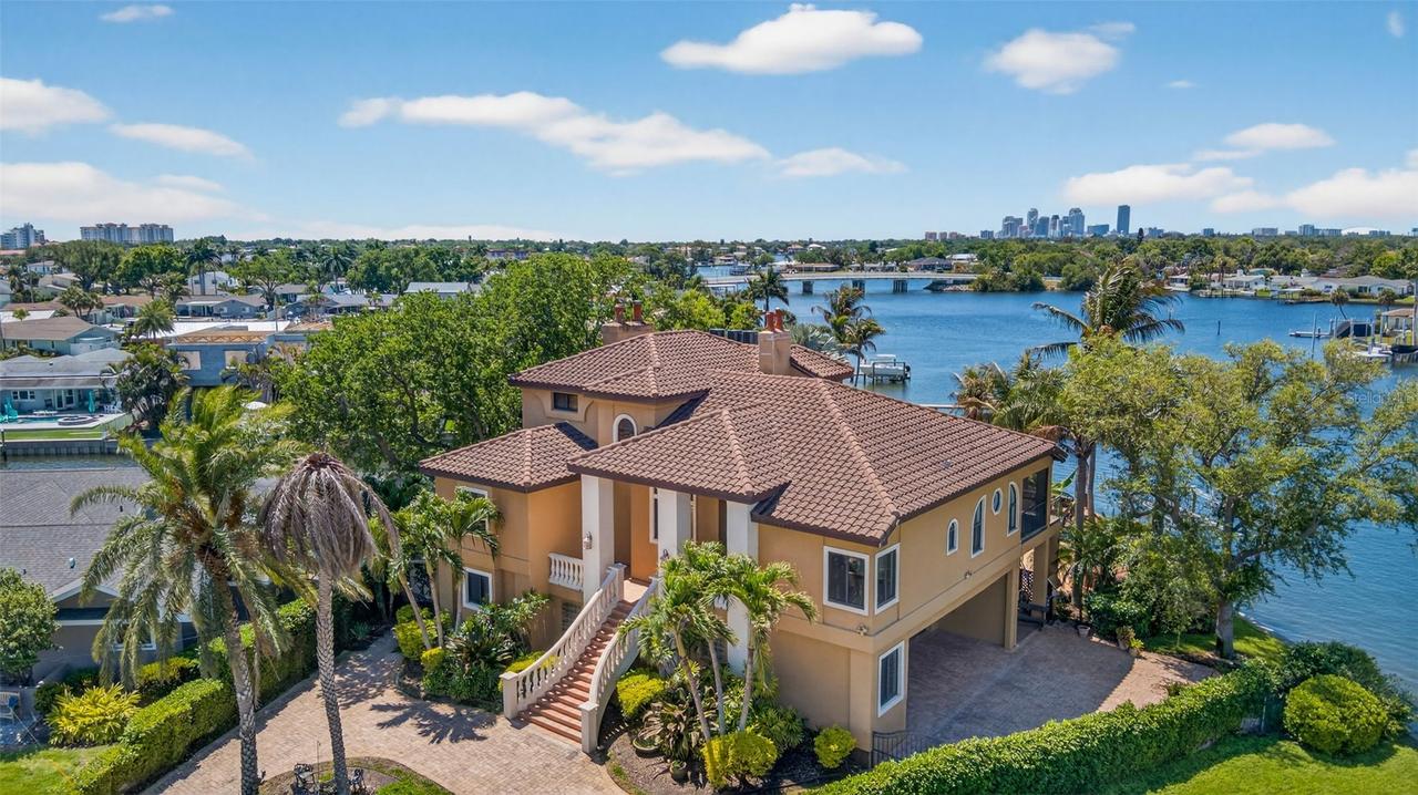 4300 13th Way, St Petersburg, FL 33703