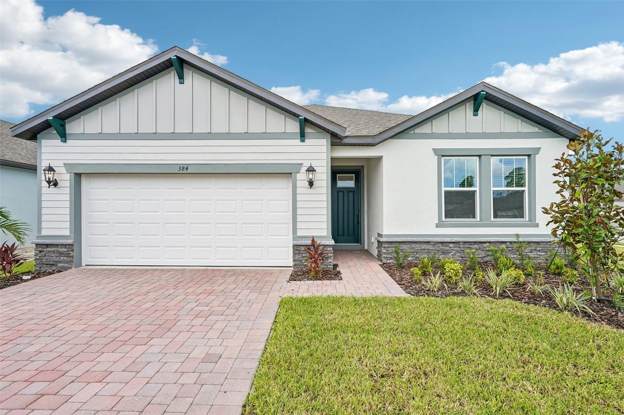 384 Birkdale Dr., Daytona Beach, FL 32124