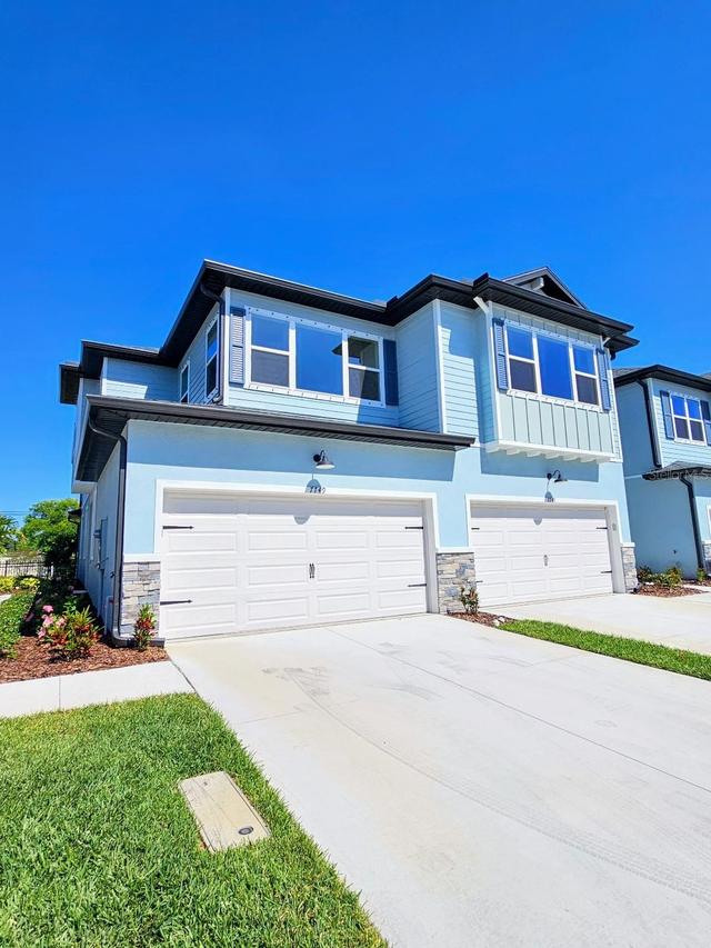 7749 93rd St., Seminole, FL 33777