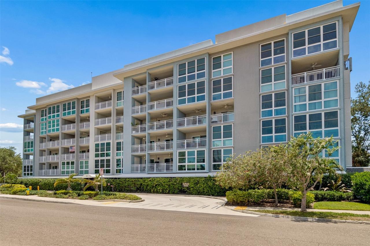 160 Columbia Dr. #206, Tampa, FL 33606