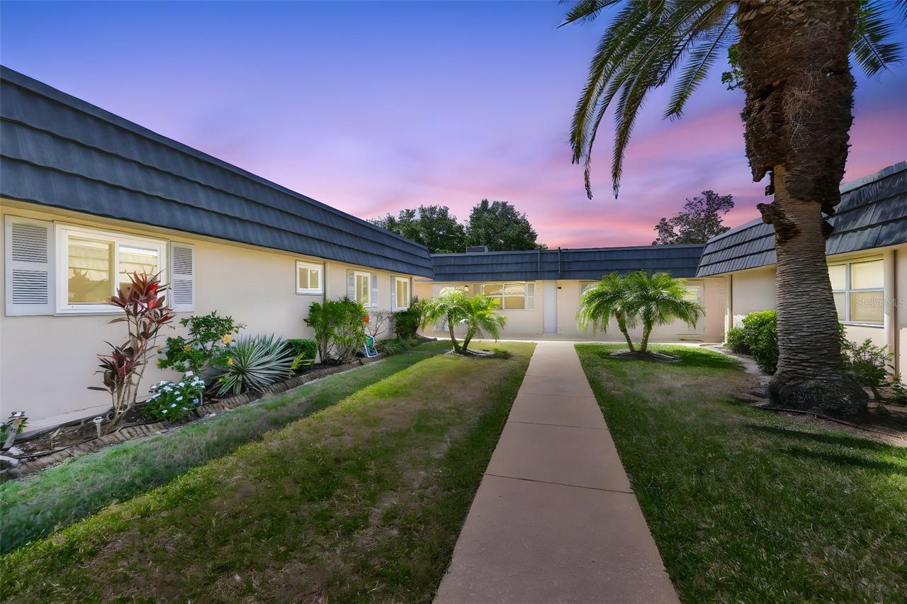 1802 Bedford Ter. #184, Sun City Center, FL 33573